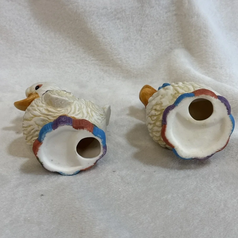 Vintage‎ Pair Ceramic Duck Figurines Spring Pastel Decor Display Collectible